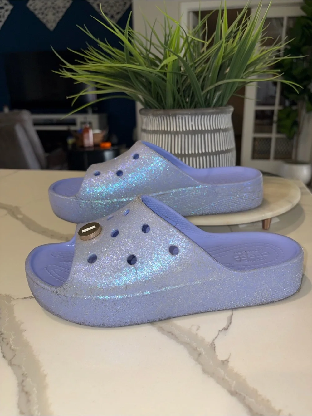 CROCS platform Shimmery Lavender Slide Sandals 6